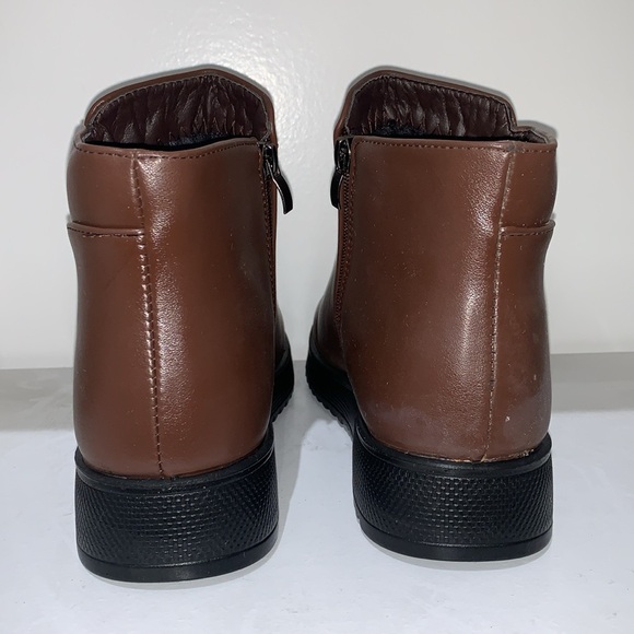 WOMENS BROWN BOOTS - Picture 4 of 6